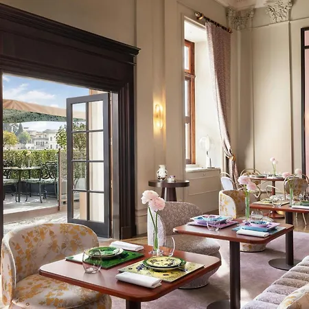 Hotel The St. Regis 5*