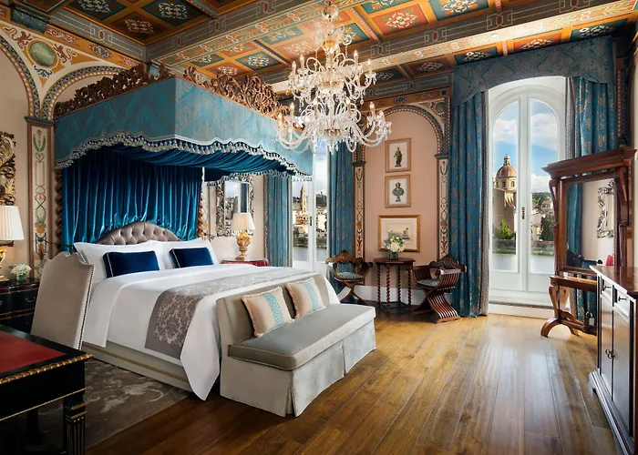 The St. Regis 5*