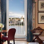Ξενοδοχείο The St. Regis