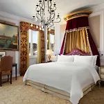 Ξενοδοχείο The St. Regis 5*