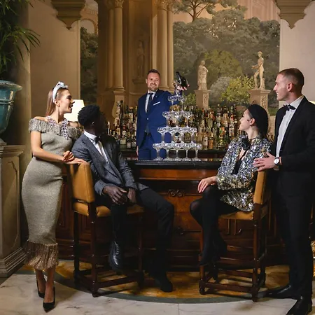 The St. Regis Отель