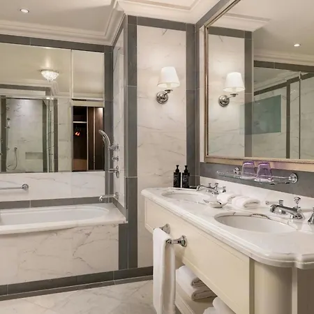 Hotel The St. Regis 5*