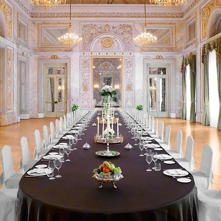 Hotel The St. Regis 5*
